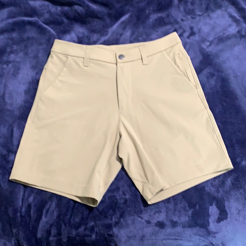 Lululemon Commission Classic-Fit Short 7”